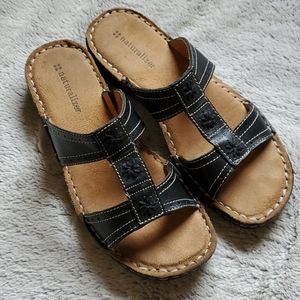 Womens Naturalizer sandals size 7M leather black